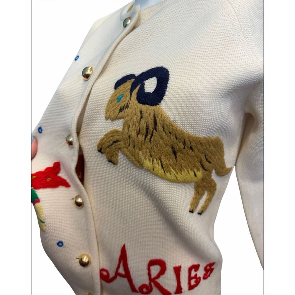 Leroy Knitwear Vintage 60’s Aries Zodiak Embroidered Sweater Women’s Size Small - Picture 5 of 16